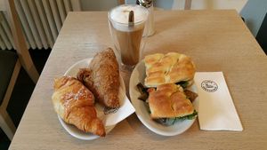 Apricot croissant, whole wheat croissant, latte macchiato, antipasti+hummus sandwich at Caffe Spettacolo in Luzern