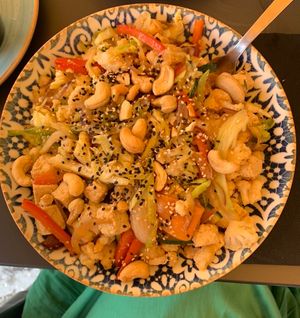 wok de verduras con tofu marinado!! en gran cantidad  at Meraki in Oviedo