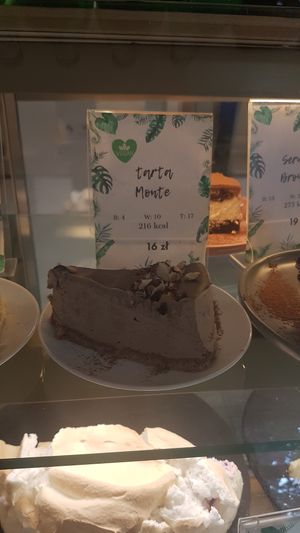 Vegan Chocolate and peanut mousse at Chude Ciacho in Warsaw