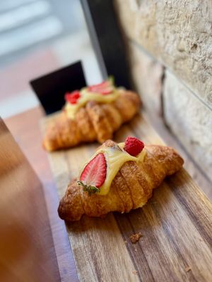 Vegan croissants in Dolce Capriccio Pasticceria at Dolce Capriccio Pasticceria in Oviedo