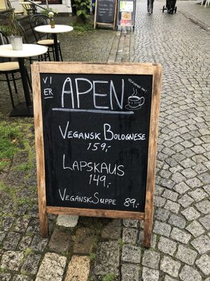 Vegansk bolognese at Cafe Aura in Bergen