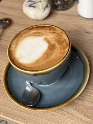 Cappuccino mit Hafermilch   at Saftladen Landshut in Landshut