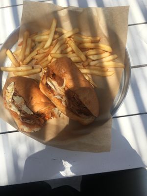 Jackfruit burger at Alibaba in Kos