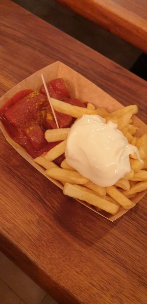 Currywurst mit Pommes und Mayo at Curry 61 in Berlin