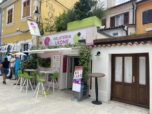 outsiderin  at Gelateria Leone in Fazana
