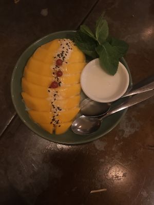 Mango with coconut milk sticky rice  at Ya Lamaï in Paris