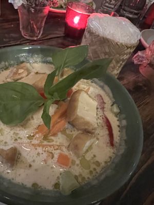  Green veg tofu curry   at Ya Lamaï in Paris
