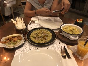 Jackfruit Bao , avocado Hummus w/ gluten free bread, and penne pasta bake from kids menu (not vegan).
Jackfruit Bao and Hummus were delish at Nomad Urban Eatery in Seef