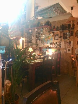 cozy interior + decoration at Roots Experience in Lisbon