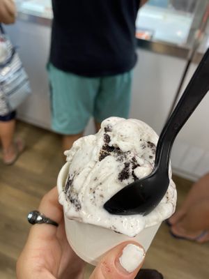 Vegan cookies & cream  at Maureen's in Bethany Beach