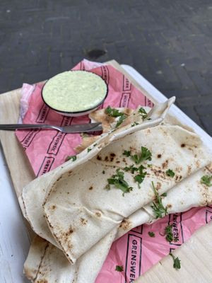 Flatbread with vegan dip  at Grenswerk in Venlo