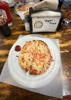 12inch & 7inch  at Gerard's Pizza in Gardiner