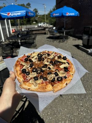 Mushrooms, olives and vegan meat crumble   at Gerard's Pizza in Gardiner