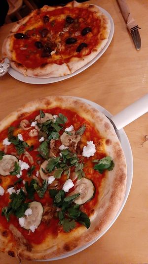 Amazing pizzas at Havana in Warsaw