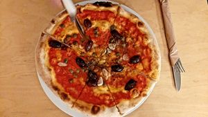 Pizza siciliana at Havana in Warsaw