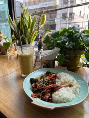 Teriyaki Stirfry and Tropical Mango Smoothie  at Plant Cafe & Kitchen - Itaewon in Seoul