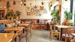 I love the decoration here. So cozy. at Plant Cafe & Kitchen - Itaewon in Seoul