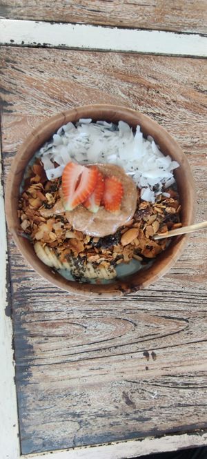 Blue smoothie bowl at The Sloth in Canggu