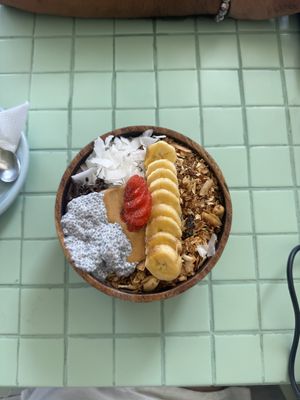 Smoothie Bowl banana peanut   at The Sloth in Canggu