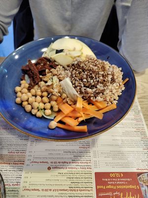   at Rossopomodoro - Porto Antico in Genoa