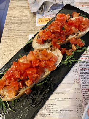   at Rossopomodoro - Porto Antico in Genoa