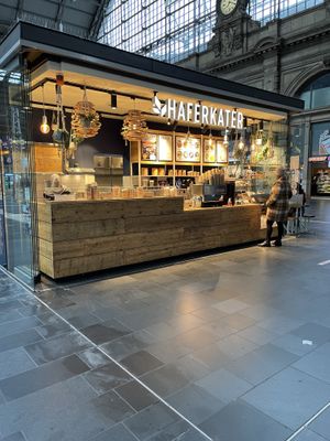 The store in the train station   at Haferkater - Hbf Frankfurt am Main in Frankfurt