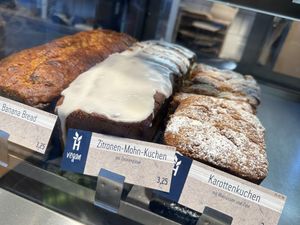 cake vegan  at Haferkater - Hbf Frankfurt am Main in Frankfurt