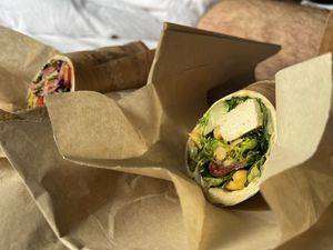 Falafel Wrap und Ceasars Wrap  at Haferkater - Hbf Frankfurt am Main in Frankfurt