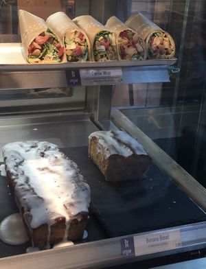Wraps and banana bread  at Haferkater - Hbf Frankfurt am Main in Frankfurt