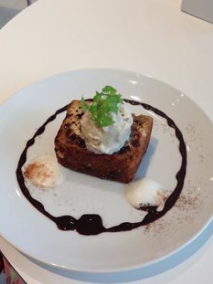 Banana and cacao cake with soy ice cream at Hanada Rosso in Tokyo