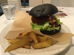 Big burger at Hanada Rosso in Tokyo