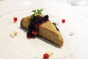 Vegan chessecake at Hanada Rosso in Tokyo