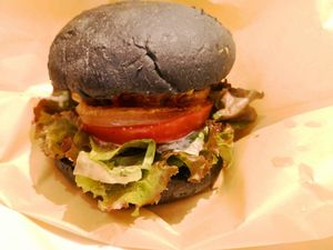 burger at Hanada Rosso in Tokyo