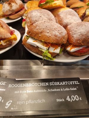 vegan sandwich at Bäcker Göing - Karmarschstr in Hannover