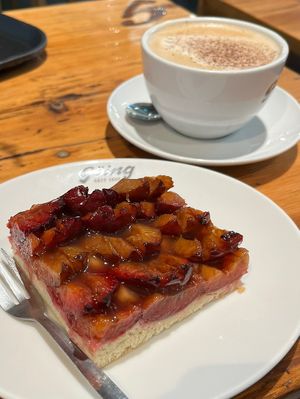 Veganer Zwetschgenkuchen  at Bäcker Göing - Karmarschstr in Hannover