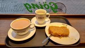 Coconut hot chocolate; coffee; carrot cake at Bäcker Göing - Falkenstr - Der Vegane Bär  in Hannover