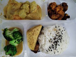 Fried kalasan set. Exchge egg with brocolli at Warung Ijo in Central Singapore