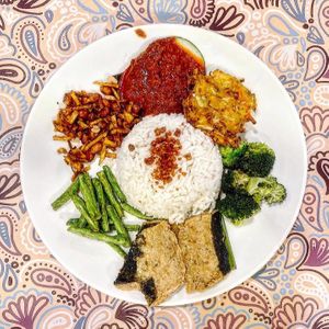 Nasi lemak fish with no egg and more chilli for 9.90sgd. So yummy. Love this at Warung Ijo in Central Singapore