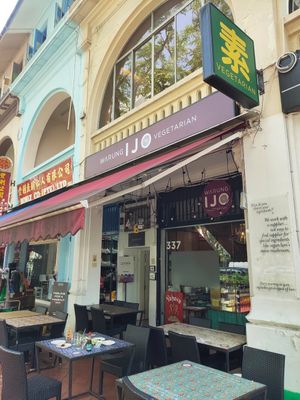 Shop front at Warung Ijo in Central Singapore