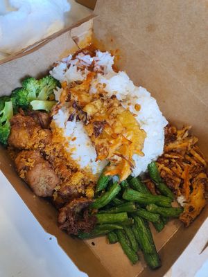 Nasi Lemak Chicken ~ 15% off self pick up during Heightened Alert at Warung Ijo in Central Singapore