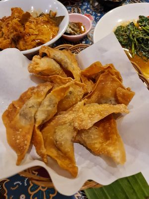 Fried Wanton ~ 30/12/21 at Warung Ijo in Central Singapore