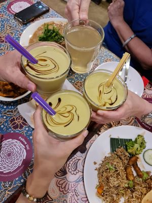 Cheers!!! ~ 30/12/21 at Warung Ijo in Central Singapore