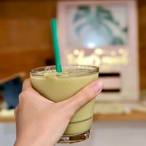 Avocado Smoothie at Warung Ijo in Central Singapore