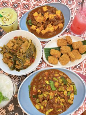 Vegan foodie spread - new launch  at Warung Ijo in Central Singapore