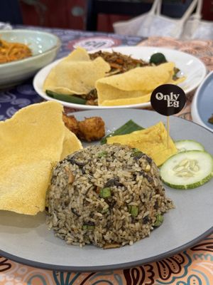 Olive fried rice   at Warung Ijo in Central Singapore