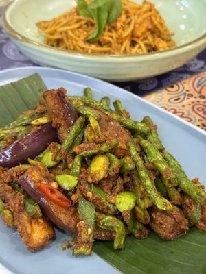 Petai and vegs  at Warung Ijo in Central Singapore