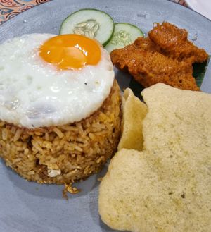 Rendang fried rice at Warung Ijo in Central Singapore
