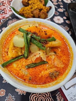 Lontong ~ 12/10/24 at Warung Ijo in Central Singapore