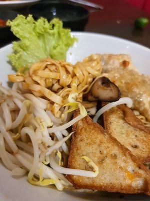 Mie Jamur at Warung Ijo in Central Singapore