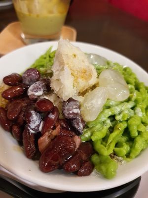 Chendol at Warung Ijo in Central Singapore